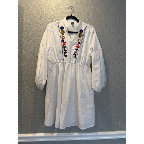 Emery Rose Dresses & Skirts - Emery Rose White Floral Embroidered Boho Empire Waist Puff Sleeve Dress XL